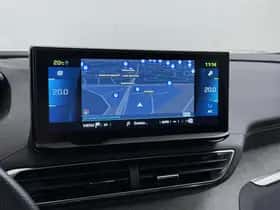 Peugeot 3008 (2023) thumbnail 37