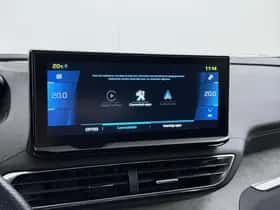 Peugeot 3008 (2023) thumbnail 39