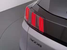 Peugeot 3008 (2022) thumbnail 2