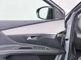 Peugeot 3008 (2022) thumbnail 17