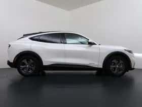 Ford Mustang (2022) thumbnail 9