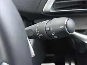 Peugeot 3008 (2023) thumbnail 32
