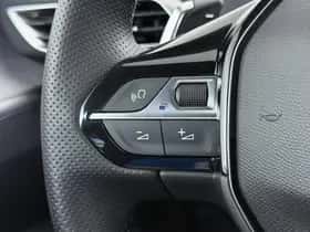 Peugeot 3008 (2023) thumbnail 33