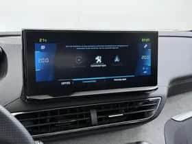 Peugeot 3008 (2023) thumbnail 40