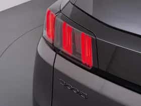 Peugeot 3008 (2023) thumbnail 2