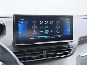 Peugeot 3008 (2023) thumbnail 36