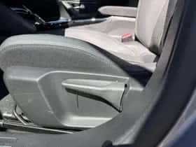 Peugeot e-2008 (2025) thumbnail 15