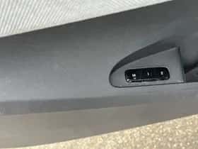 Polestar 2 (2022) thumbnail 18