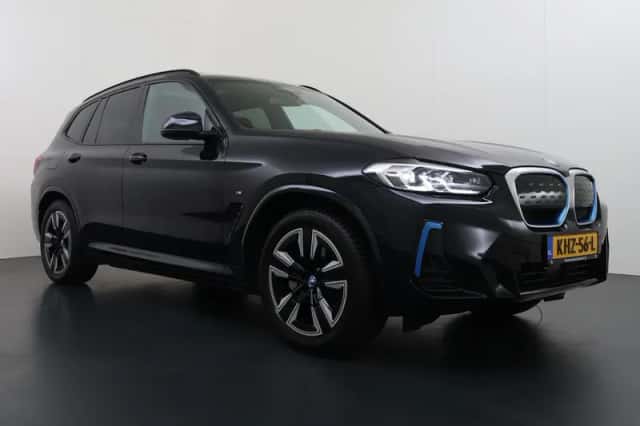 BMW iX3 (2023) thumbnail 3
