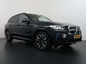 BMW iX3 (2023) thumbnail 3