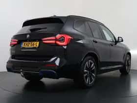 BMW iX3 (2023) thumbnail 8