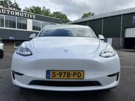 Tesla Model Y (2023) thumbnail 12