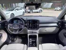 Volvo XC40 (2020) thumbnail 11