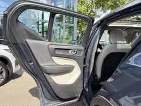 Volvo XC40 (2020) thumbnail 8
