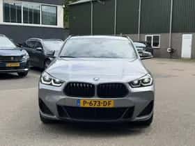 BMW X2 (2022) thumbnail 2