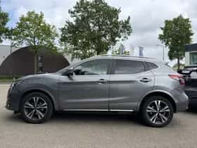 Nissan Qashqai (2019) thumbnail 2