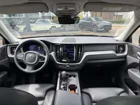 Volvo XC60 (2023) thumbnail 13