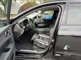 Volvo XC60 (2023) thumbnail 16