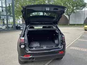 Jeep Compass (2024) thumbnail 8