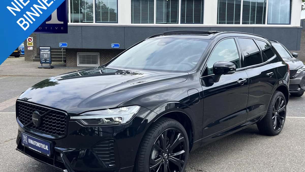 Volvo XC60 (2024) — foto 1