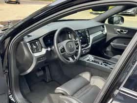 Volvo XC60 (2024) thumbnail 22