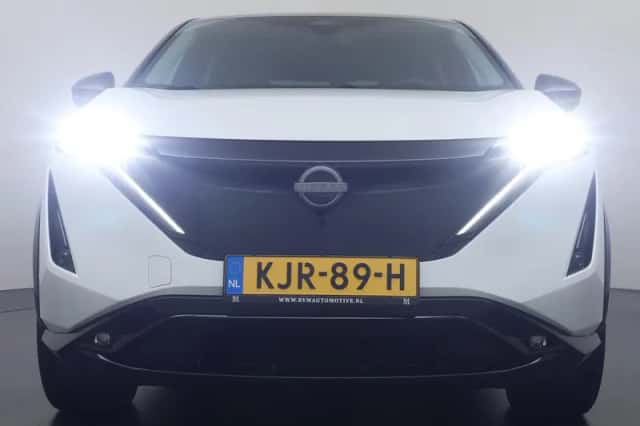Nissan Ariya (2023) thumbnail 5