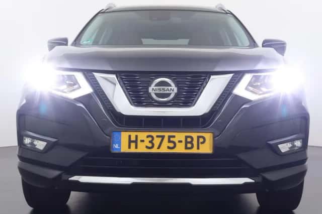 Nissan X-Trail (2020) thumbnail 4