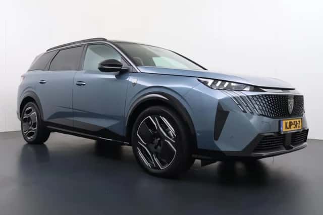 Peugeot E-5008 (2025) thumbnail 3