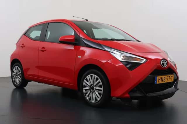 Toyota Aygo (2022) thumbnail 4