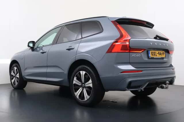 Volvo XC60 (2023) thumbnail 6