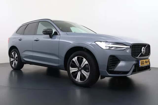 Volvo XC60 (2023) thumbnail 6