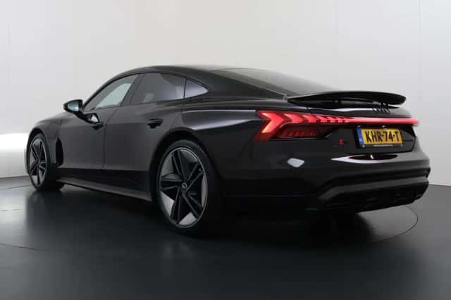 Audi e-tron GT (2022) thumbnail 6