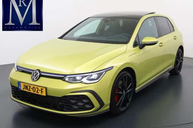 Volkswagen Golf (2021) thumbnail 1