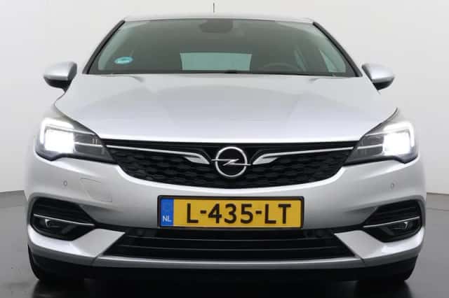 Opel Astra (2021) thumbnail 4