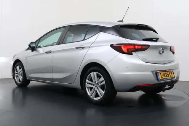 Opel Astra (2021) thumbnail 6