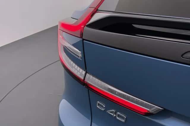 Volvo C40 (2022) thumbnail 2