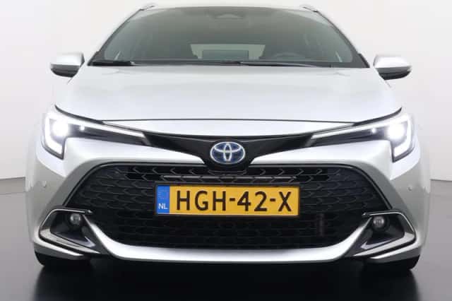Toyota Corolla (2024) thumbnail 4