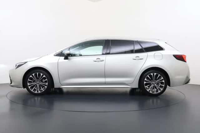Toyota Corolla (2024) thumbnail 5