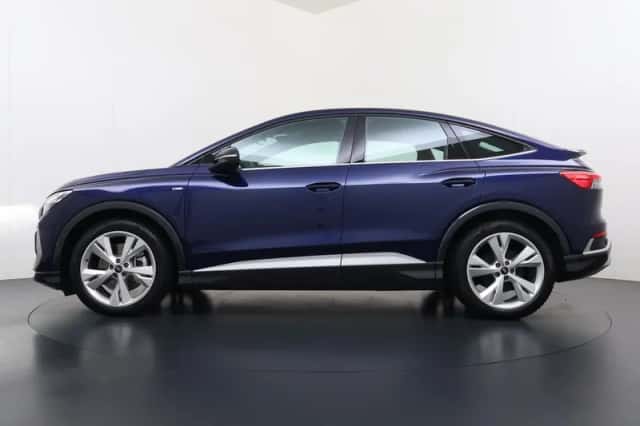 Audi Q4 (2024) thumbnail 5