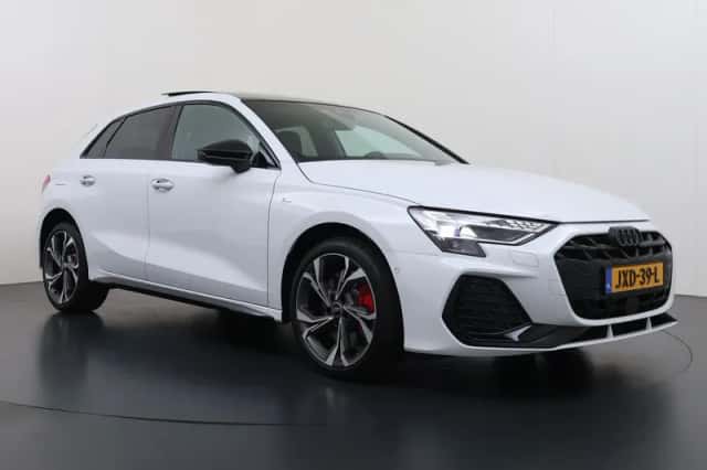 Audi A3 (2025) thumbnail 3