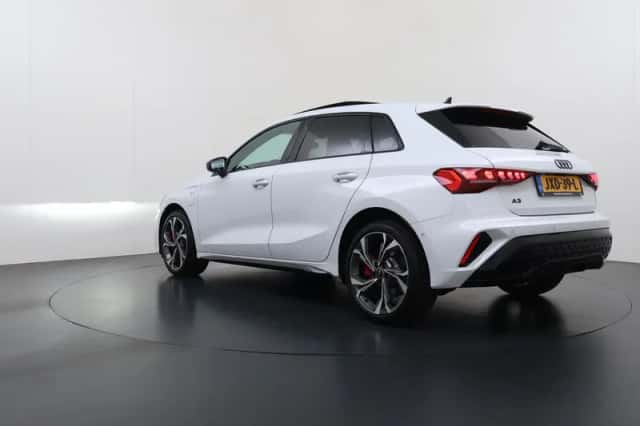 Audi A3 (2025) thumbnail 6