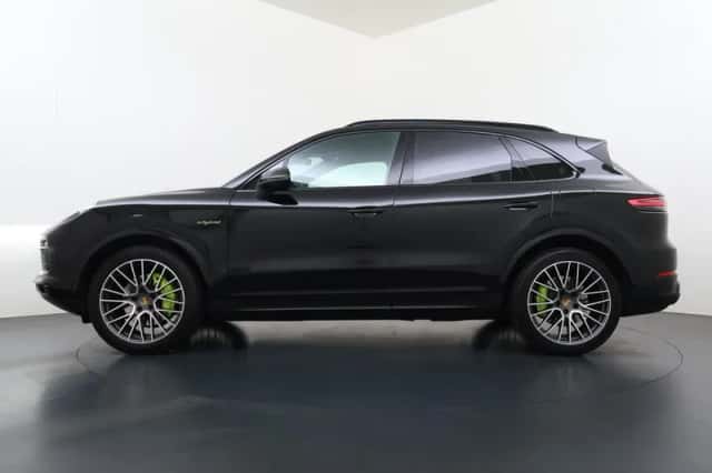 Porsche Cayenne (2022) thumbnail 5