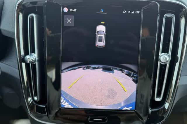 Volvo XC40 (2023) thumbnail 6