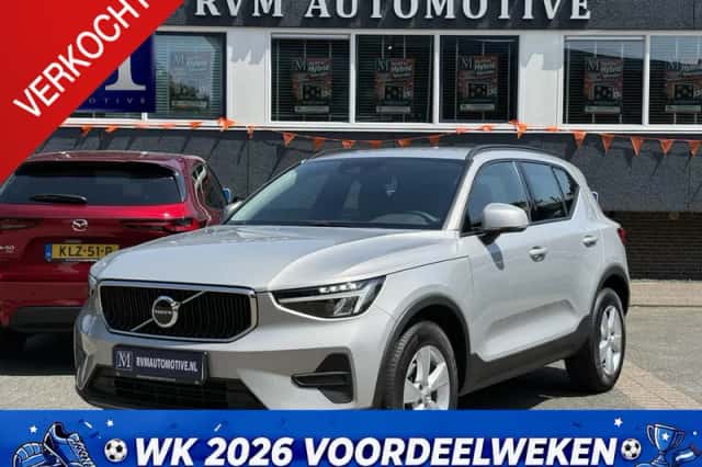 Volvo XC40 (2023) thumbnail 1