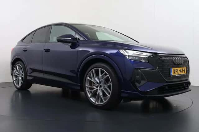 Audi Q4 (2024) thumbnail 3