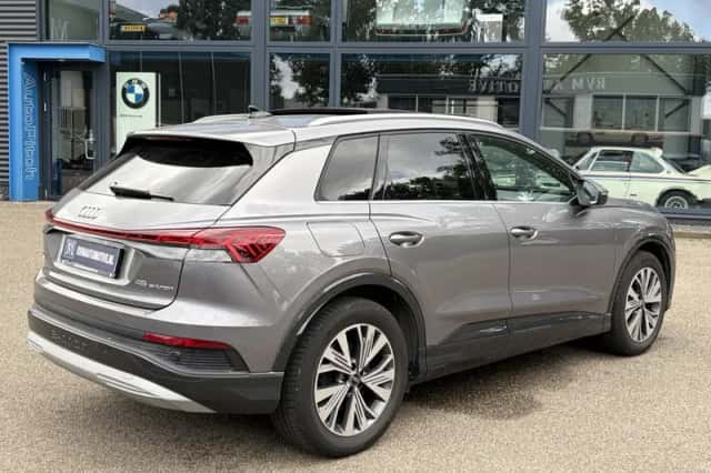 Audi Q4 (2024) thumbnail 5
