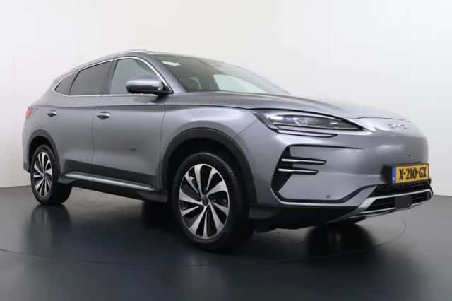 BYD Seal U (2023) thumbnail 3