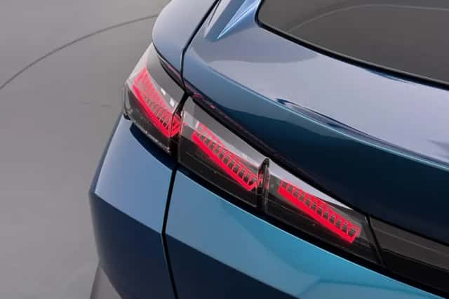 Peugeot 408 (2023) thumbnail 2