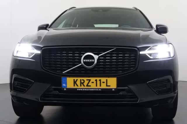Volvo XC60 (2021) thumbnail 4
