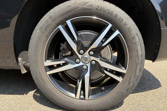 Volvo XC60 (2021) thumbnail 6